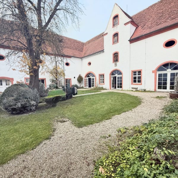 Historisches Schloss nahe dem Brombachsee, Aufnahme 7