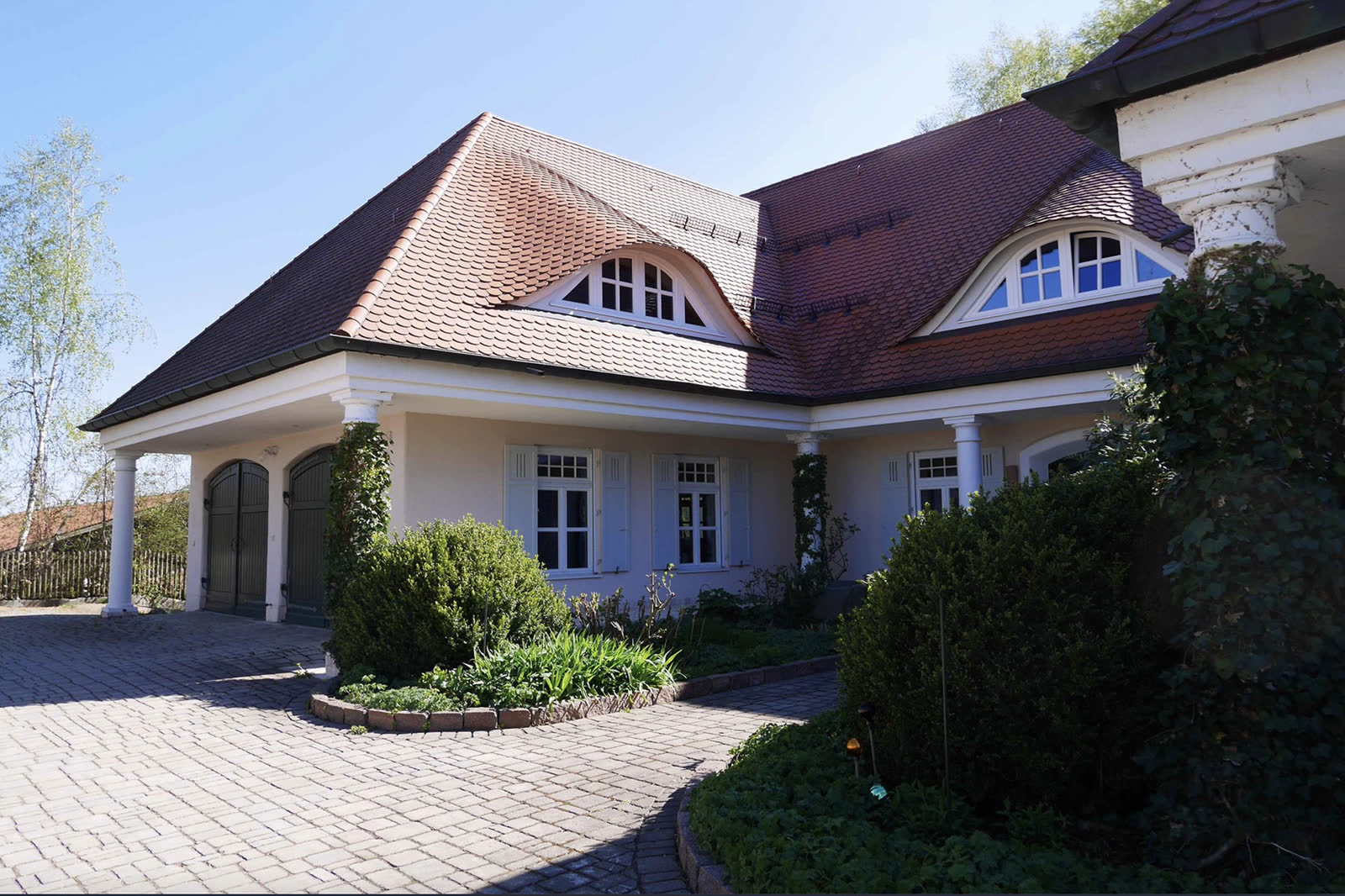 Vermitteltes Villenanwesen in Gessertshausen